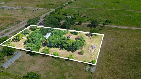 9205 County Road 273 East Bernard TX 77435