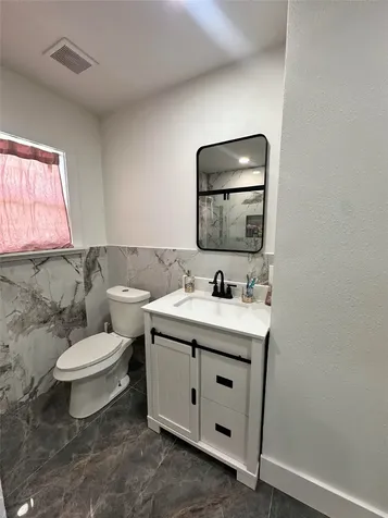 2216 New Jersey Street Baytown TX 77520