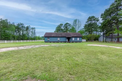 101 Plantation Drive Waller TX 77484