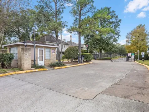 2800 Jeanetta Street 1407 Houston TX 77063