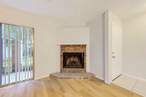 2800 Jeanetta Street 1407 Houston TX 77063