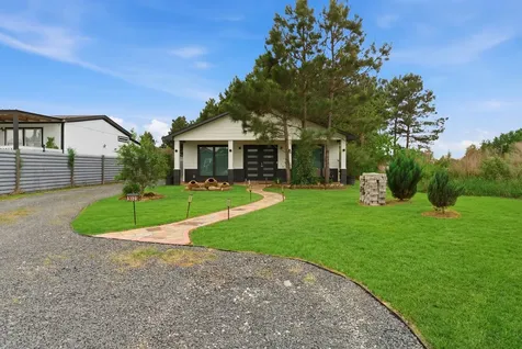 1023 Road 5606 Cleveland TX 77327