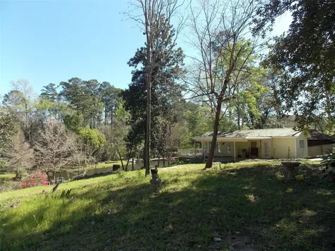 426 Driftwood Drive Goodrich TX 77335