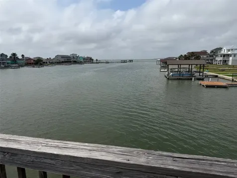 1219 Pilot Lane Galveston TX 77554