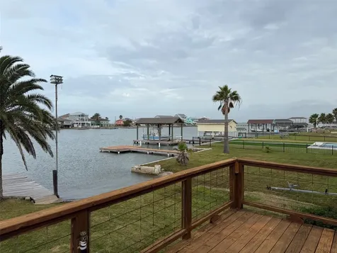 1219 Pilot Lane Galveston TX 77554