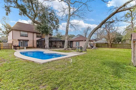 105 Poinciana Street Lake Jackson TX 77566