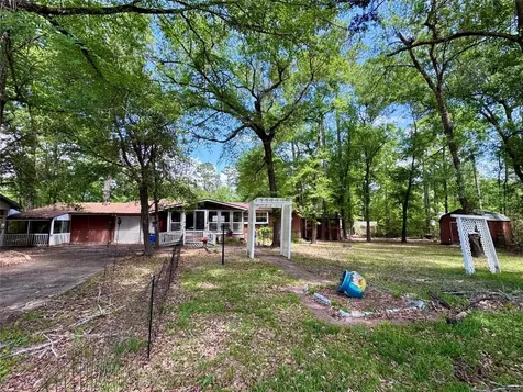 106 Westlake Road Trinity TX 75862
