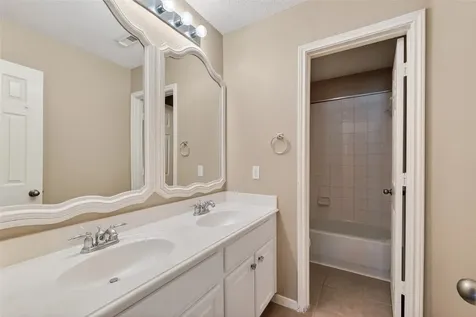2211 Signal Hill Drive Pearland TX 77584