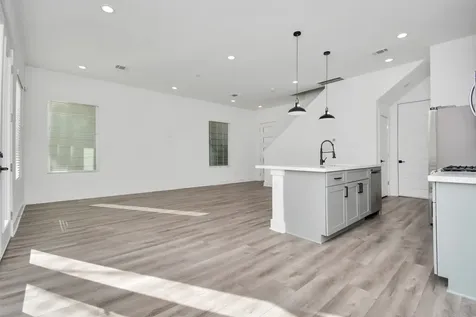 778 W Tidwell Road H Houston TX 77091