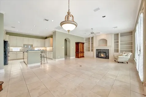604 Harborside Way Kemah TX 77565