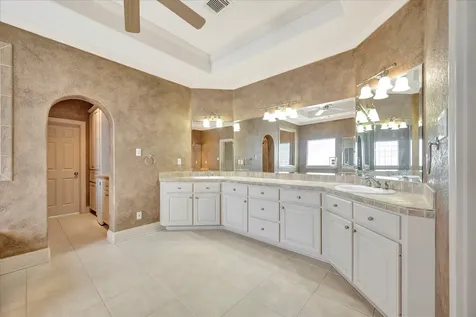 604 Harborside Way Kemah TX 77565