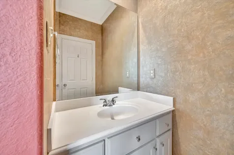 604 Harborside Way Kemah TX 77565