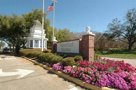 604 Harborside Way Kemah TX 77565