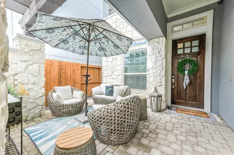 1709 Leilani Drive Houston TX 77055
