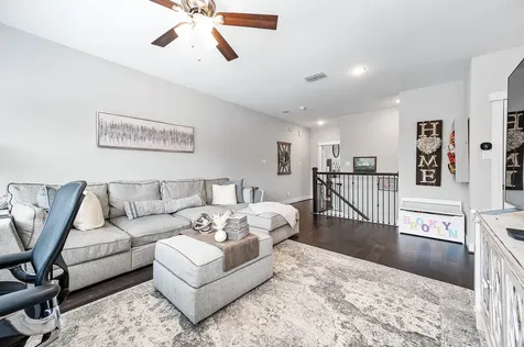 1709 Leilani Drive Houston TX 77055