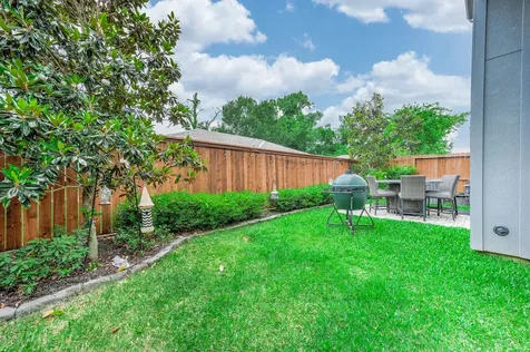 1709 Leilani Drive Houston TX 77055