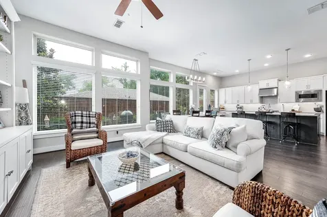 1709 Leilani Drive Houston TX 77055