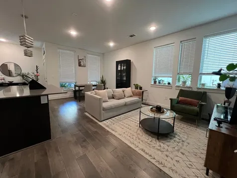 4819 Caroline Street 101 Houston TX 77004