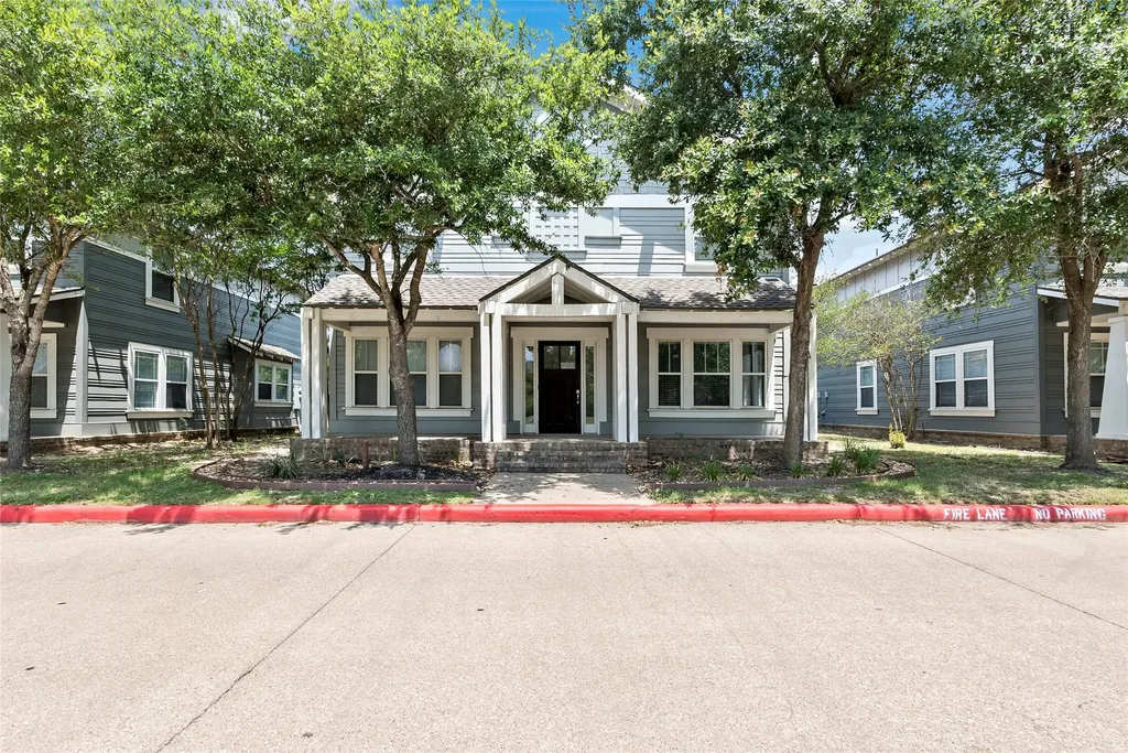 1725 Harvey Mitchell Parkway S 1112 College Station TX 77840