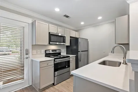 1725 Harvey Mitchell Parkway S 1112 College Station TX 77840