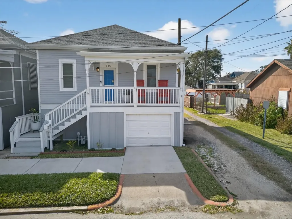 615 7th Street Galveston TX 77550