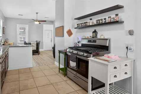 615 7th Street Galveston TX 77550