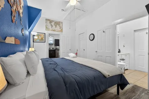 615 7th Street Galveston TX 77550