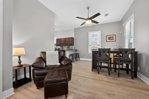 615 7th Street Galveston TX 77550