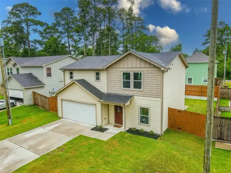 940 Cedar Point Drive Livingston TX 77351