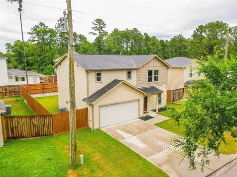 940 Cedar Point Drive Livingston TX 77351