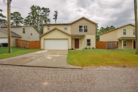 940 Cedar Point Drive Livingston TX 77351