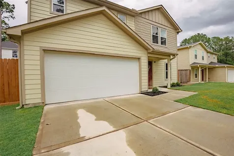 940 Cedar Point Drive Livingston TX 77351