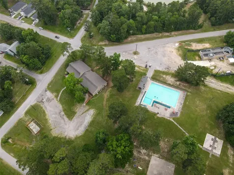 940 Cedar Point Drive Livingston TX 77351