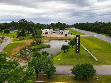 940 Cedar Point Drive Livingston TX 77351