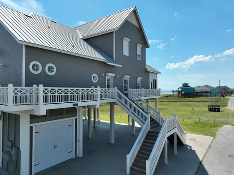3450 Smiths Point Crystal Beach TX 77650