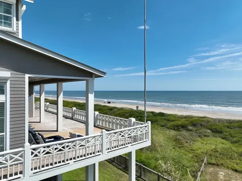3450 Smiths Point Crystal Beach TX 77650