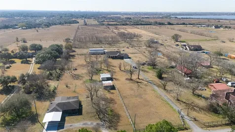 3418 Barbers Hill Road Highlands TX 77562