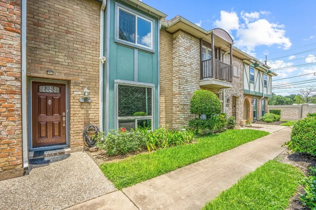11002 Hammerly Boulevard 49 Houston TX 77043