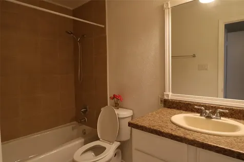 10811 Richmond Avenue 11 Houston TX 77042