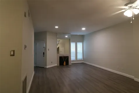 10811 Richmond Avenue 11 Houston TX 77042