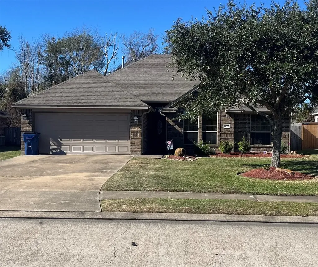 1022 Cardinal Drive Richwood TX 77566