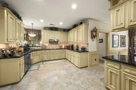 9913 Kleppel Road Tomball TX 77375