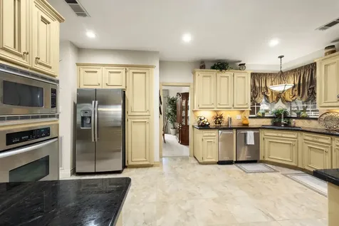 9913 Kleppel Road Tomball TX 77375