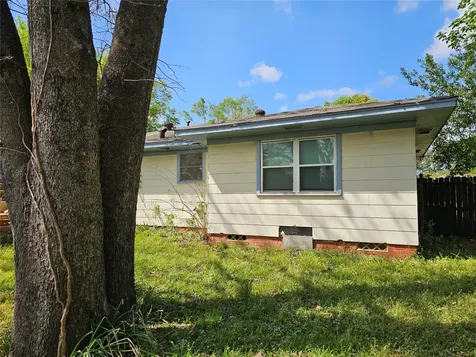 216 Westwood Road Palestine TX 75803