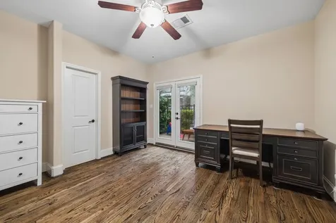 1107 W 24th Street Houston TX 77008