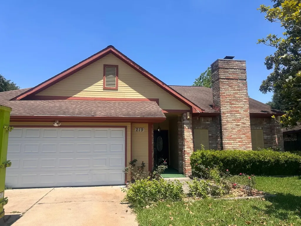 219 Kings Court Stafford TX 77477