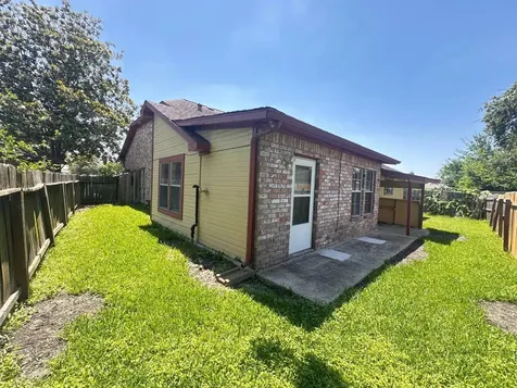 219 Kings Court Stafford TX 77477