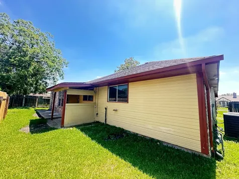 219 Kings Court Stafford TX 77477