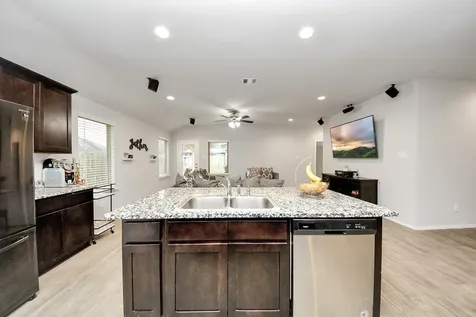 6806 Amber Cliff Lane Richmond TX 77469
