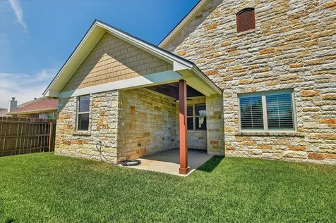 15628 Shady Brook Lane College Station TX 77845